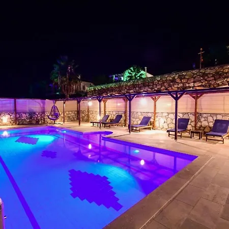 Βίλα Exclusive 4 Bedroom Villa, 1006
